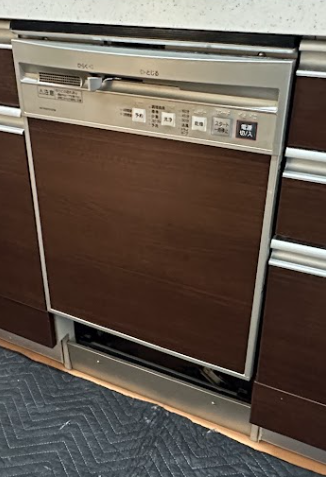 宝塚市で食洗機を深型からフロントオープンに交換 施工前